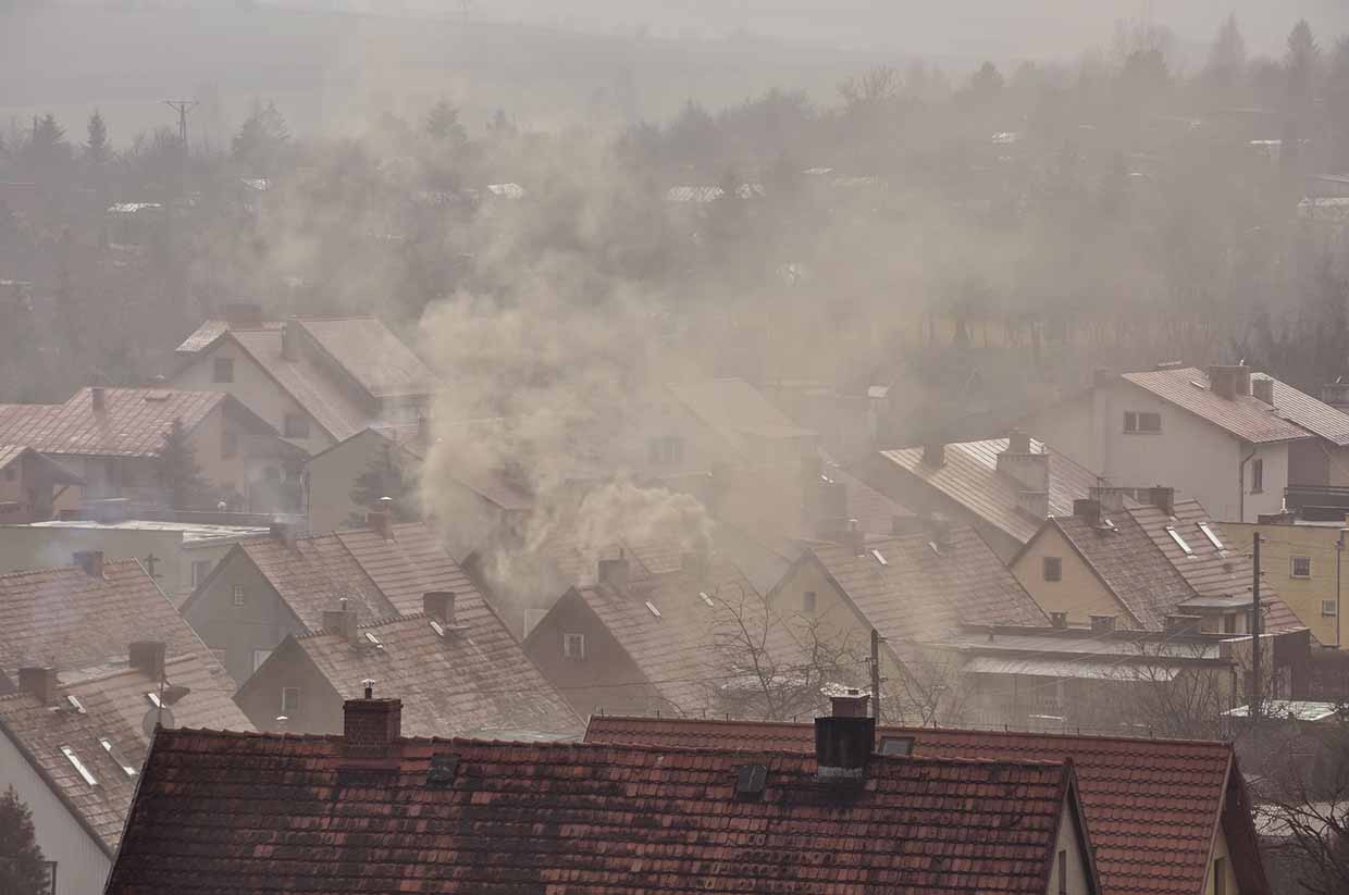 Niewidzialny zabójca hula po naszym kraju. Jak się przed nim bronić?